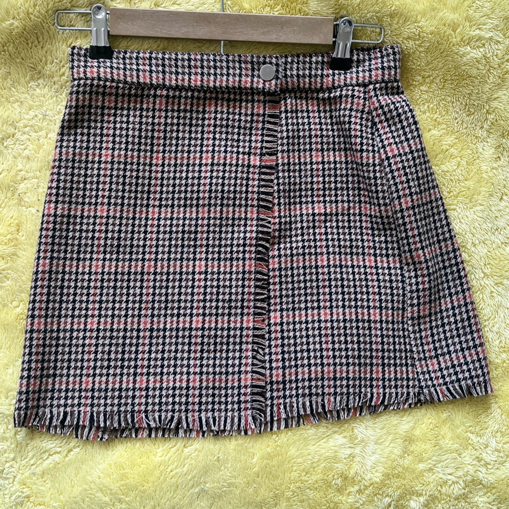 small Urban Outfitters skirt
